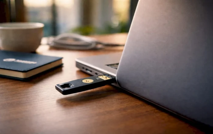 YubiKey collegata alla porta USB del portatile